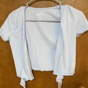 BABY BLUE TIE IN THE MIDDLE CROP TOP